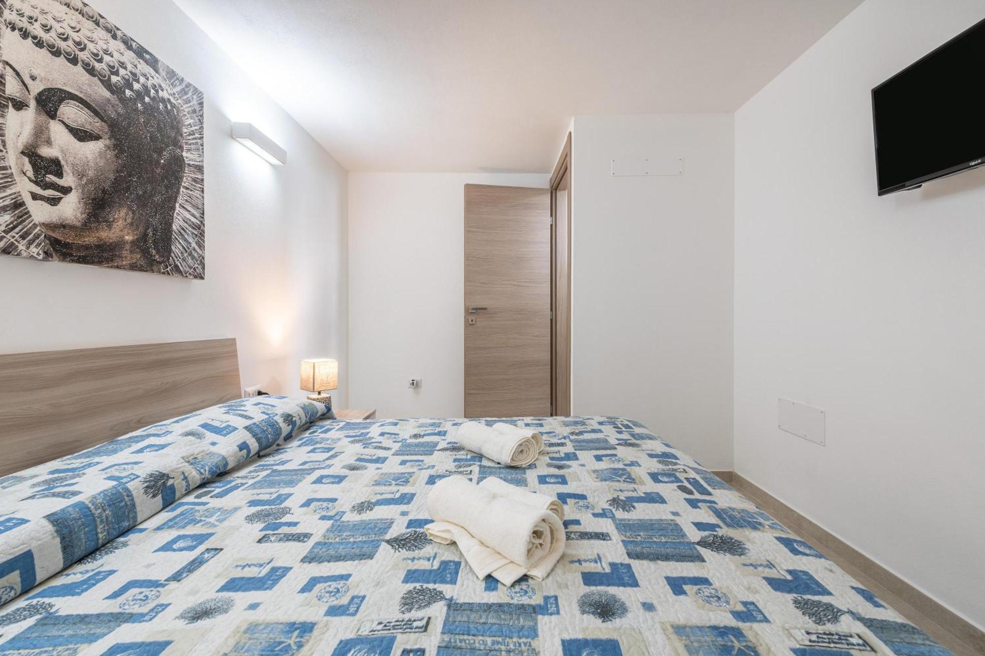 Casa Vacanza Porto Luna וילסימיוס מראה חיצוני תמונה